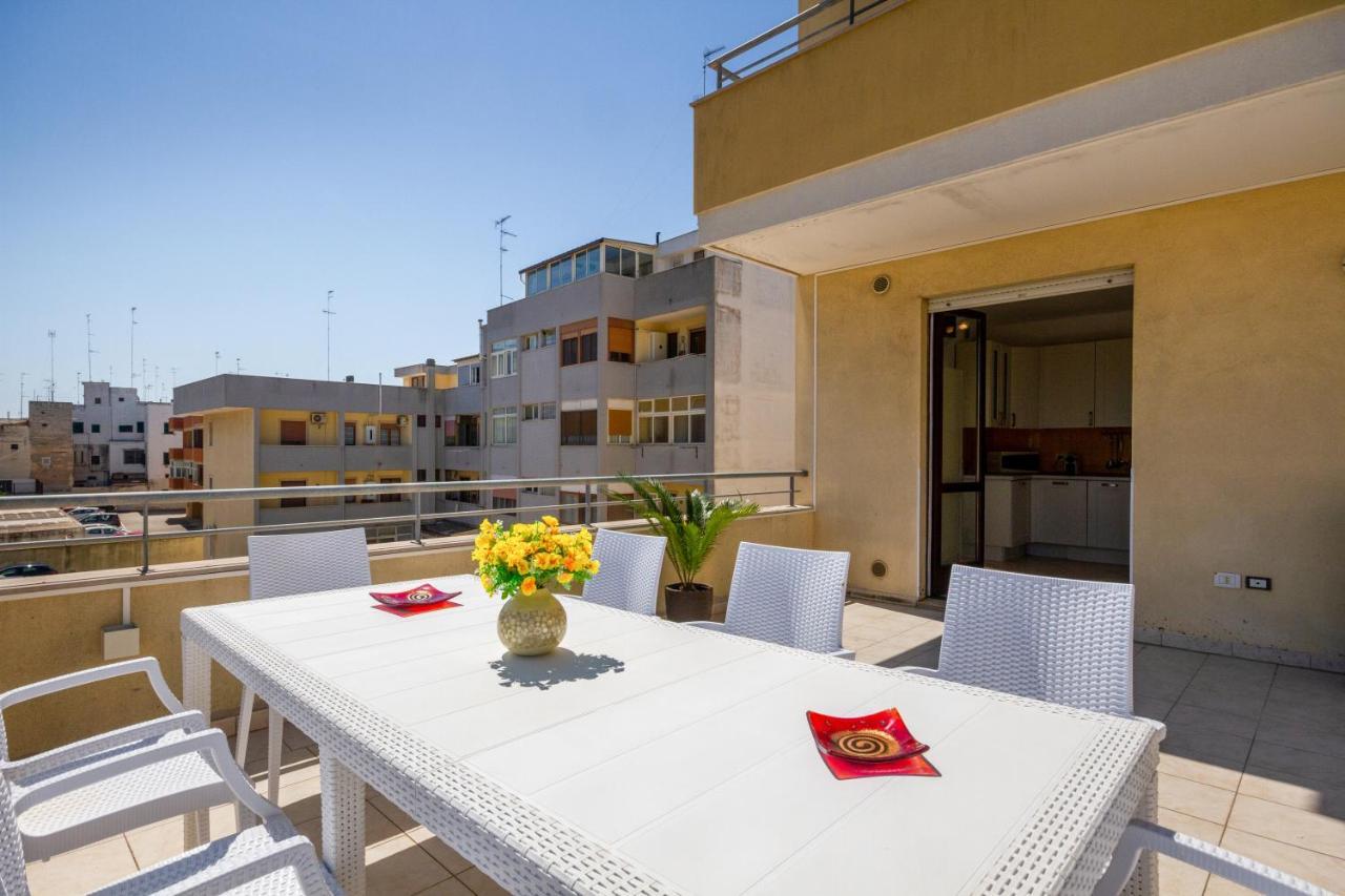 Appartement Roomy With Terrace & Parking Lecce