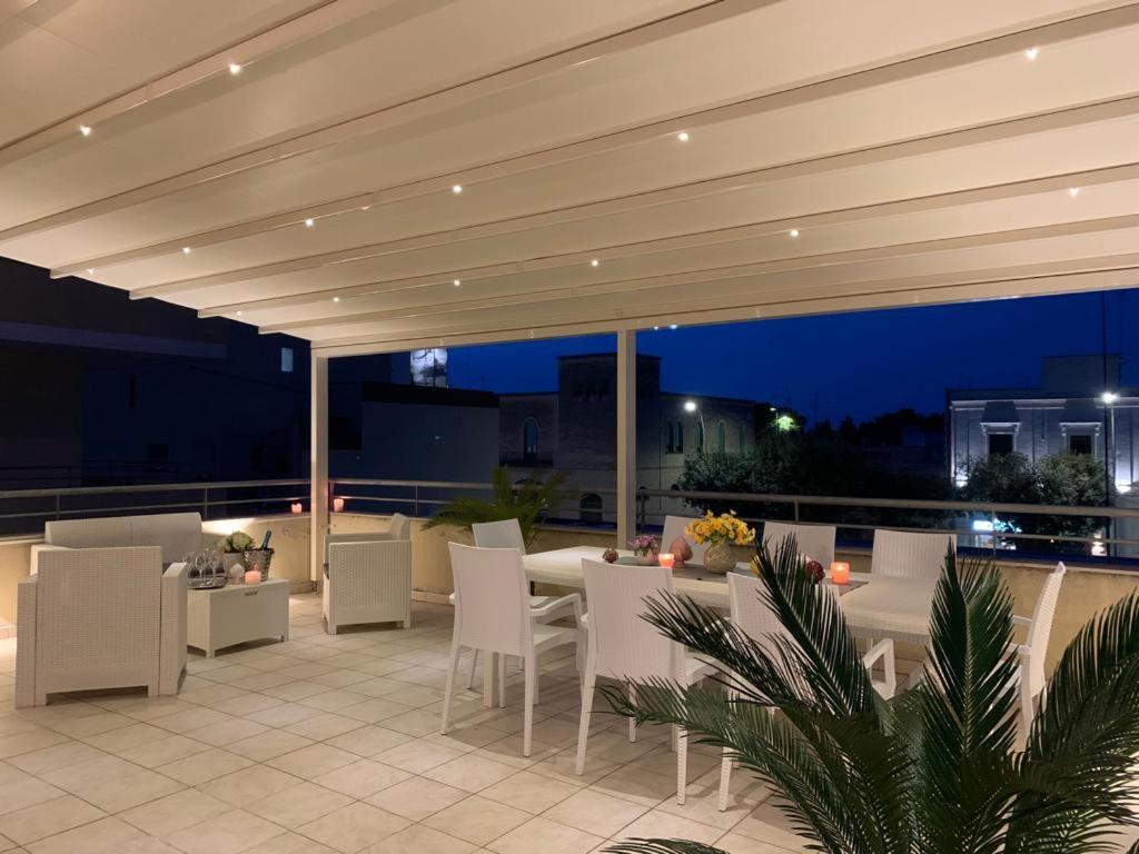 Roomy With Terrace & Parking Appartement Lecce